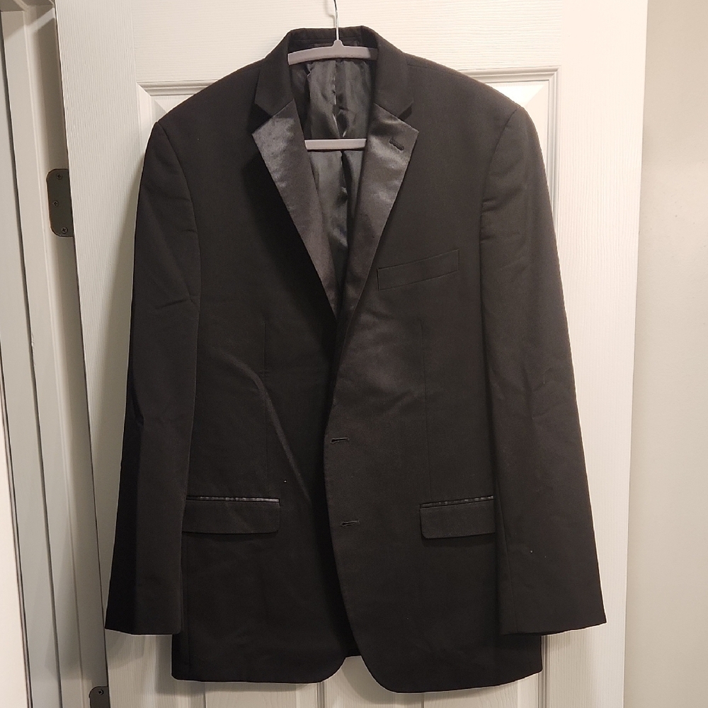 Classic Black Men's Tuxedo With Pants